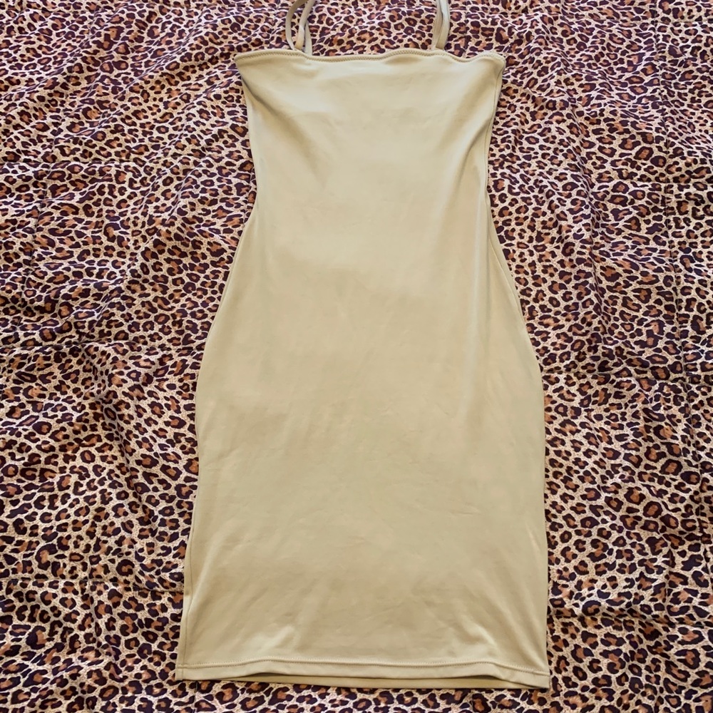 *NWT* Shapewear Slip Medium